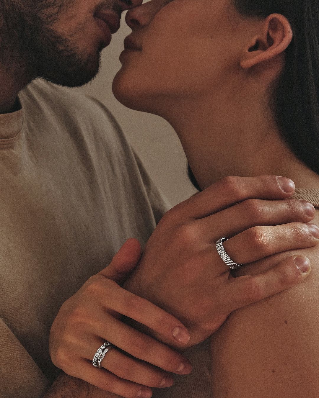 Фото: Помолвочное кольцо CHUVSTVA 3372 