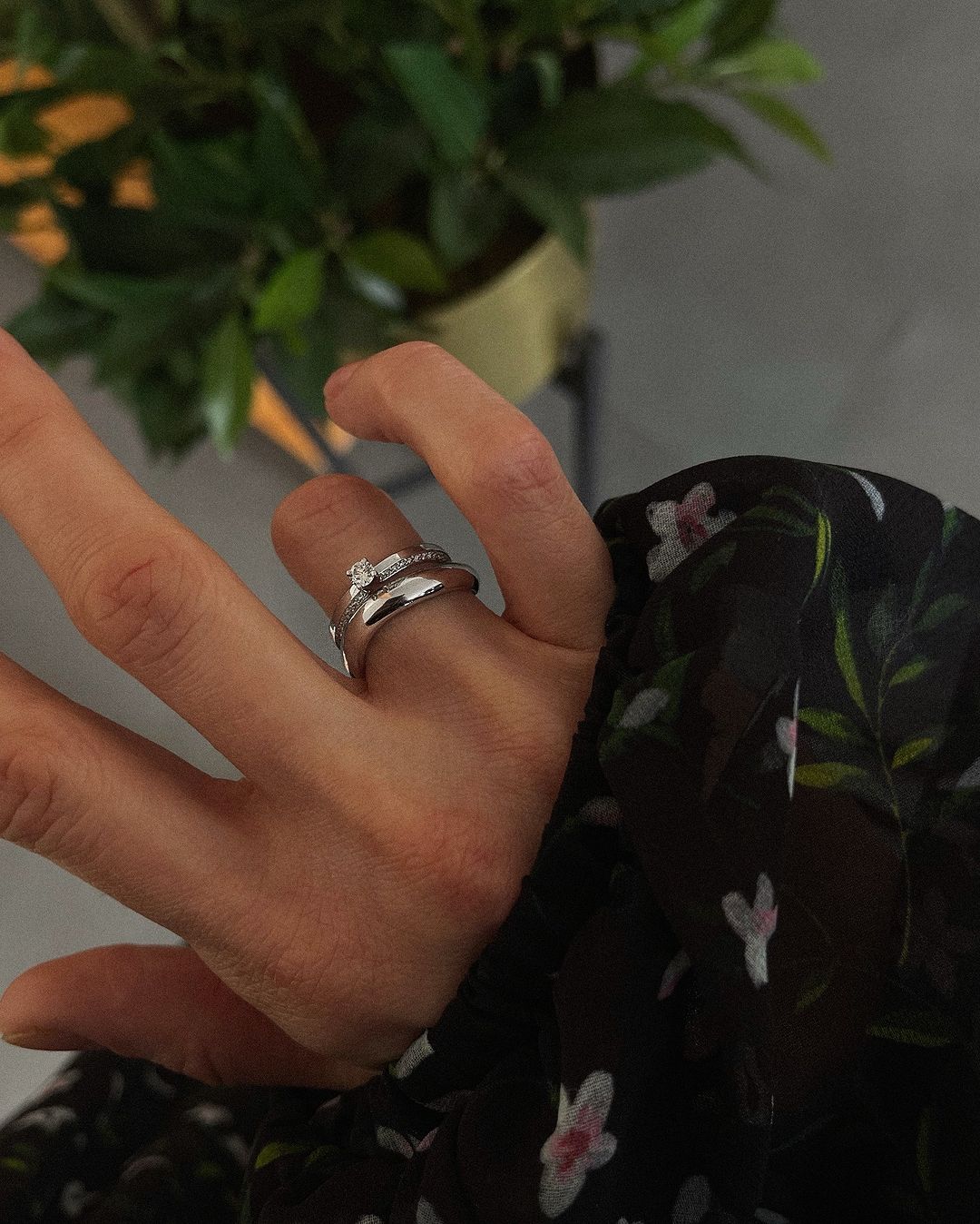 Фото: Помолвочное кольцо CHUVSTVA 3367