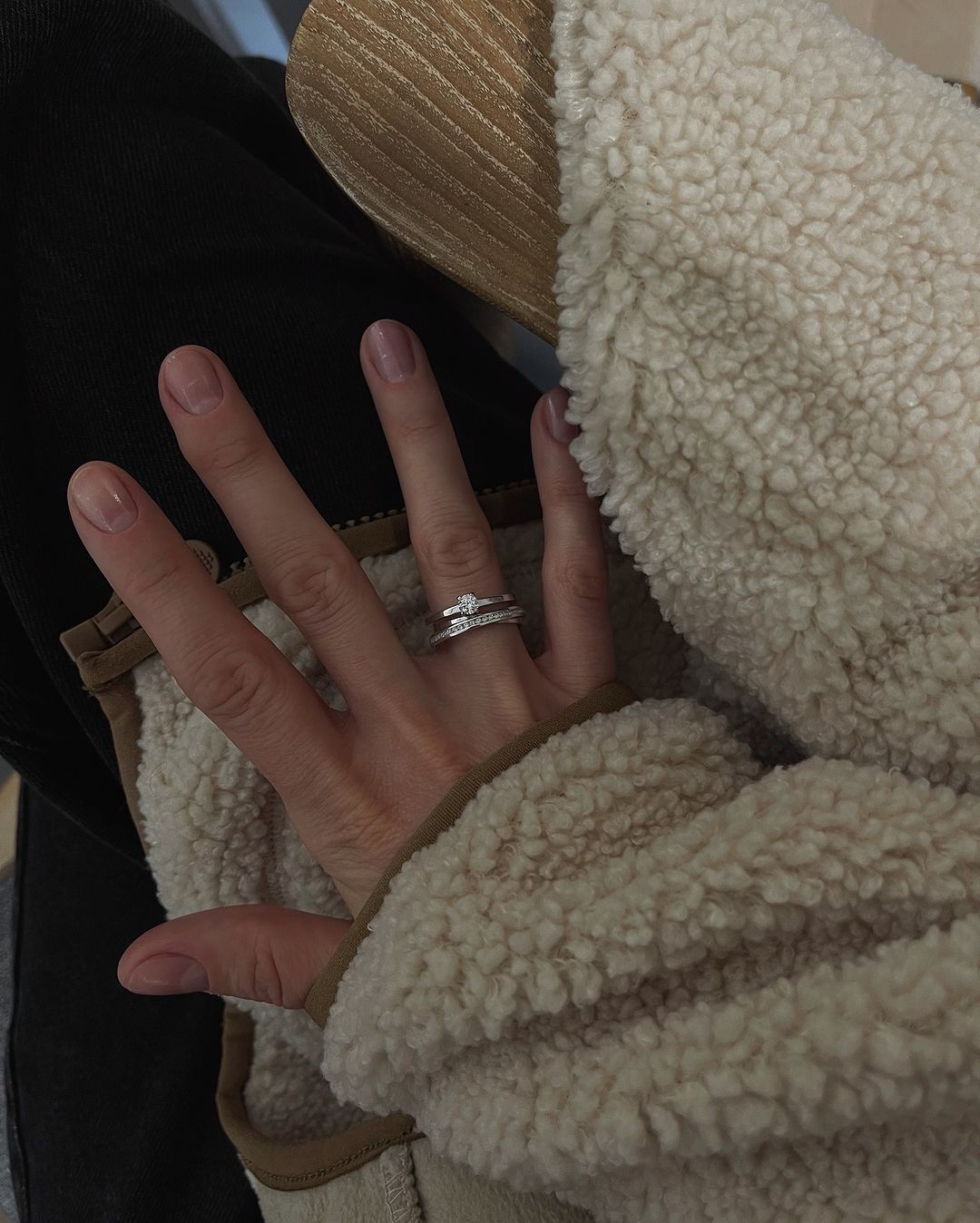 Фото: Помолвочное кольцо CHUVSTVA 3343