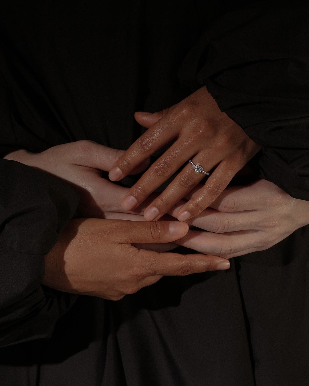 Фото: Помолвочное кольцо CHUVSTVA 3366