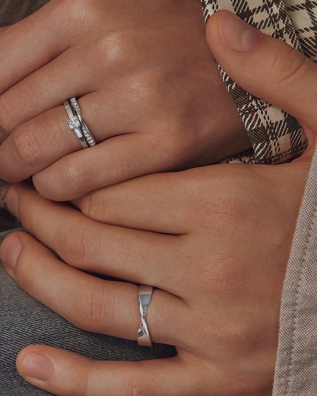 Фото: Помолвочное кольцо CHUVSTVA 3343