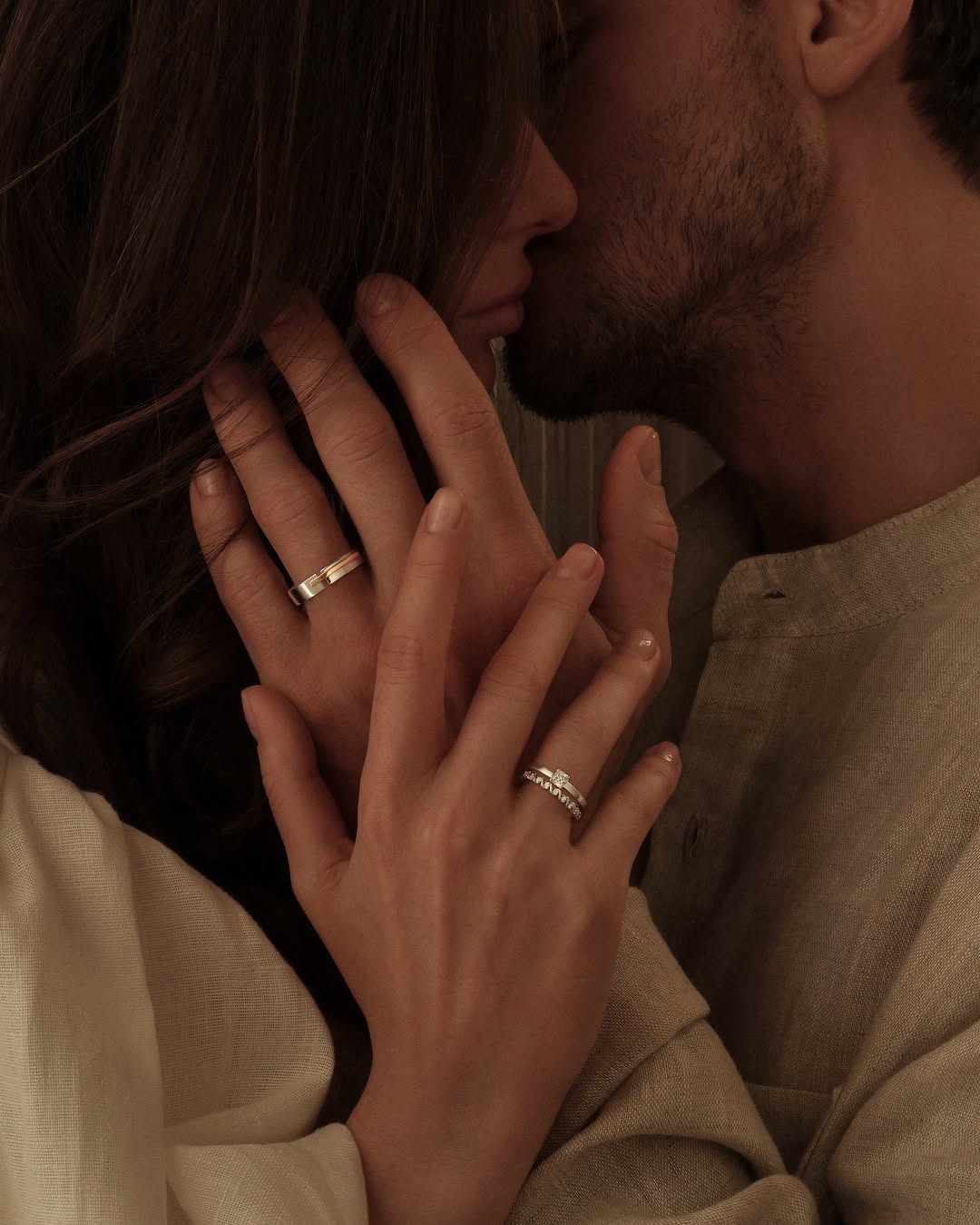 Фото: Помолвочное кольцо CHUVSTVA 3371