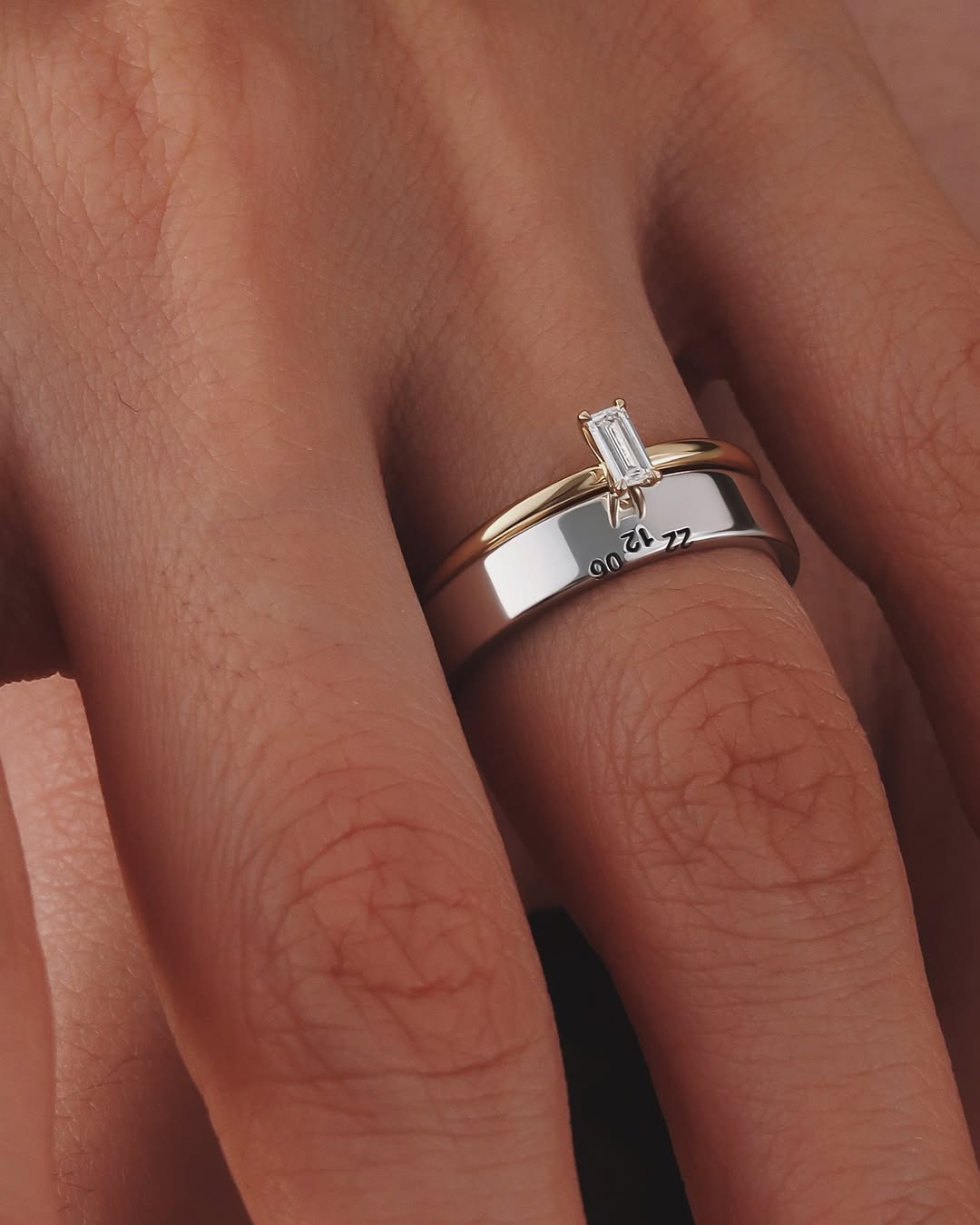 Фото: Обручальное кольцо CHUVSTVA 354