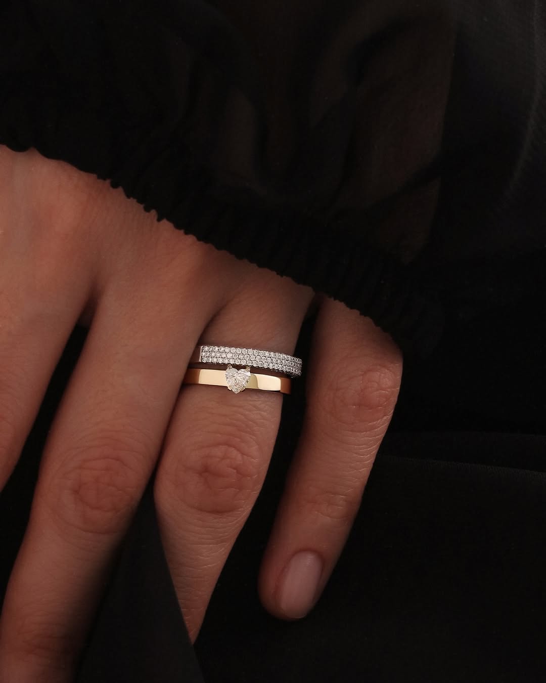 Фото: Обручальное кольцо CHUVSTVA 320