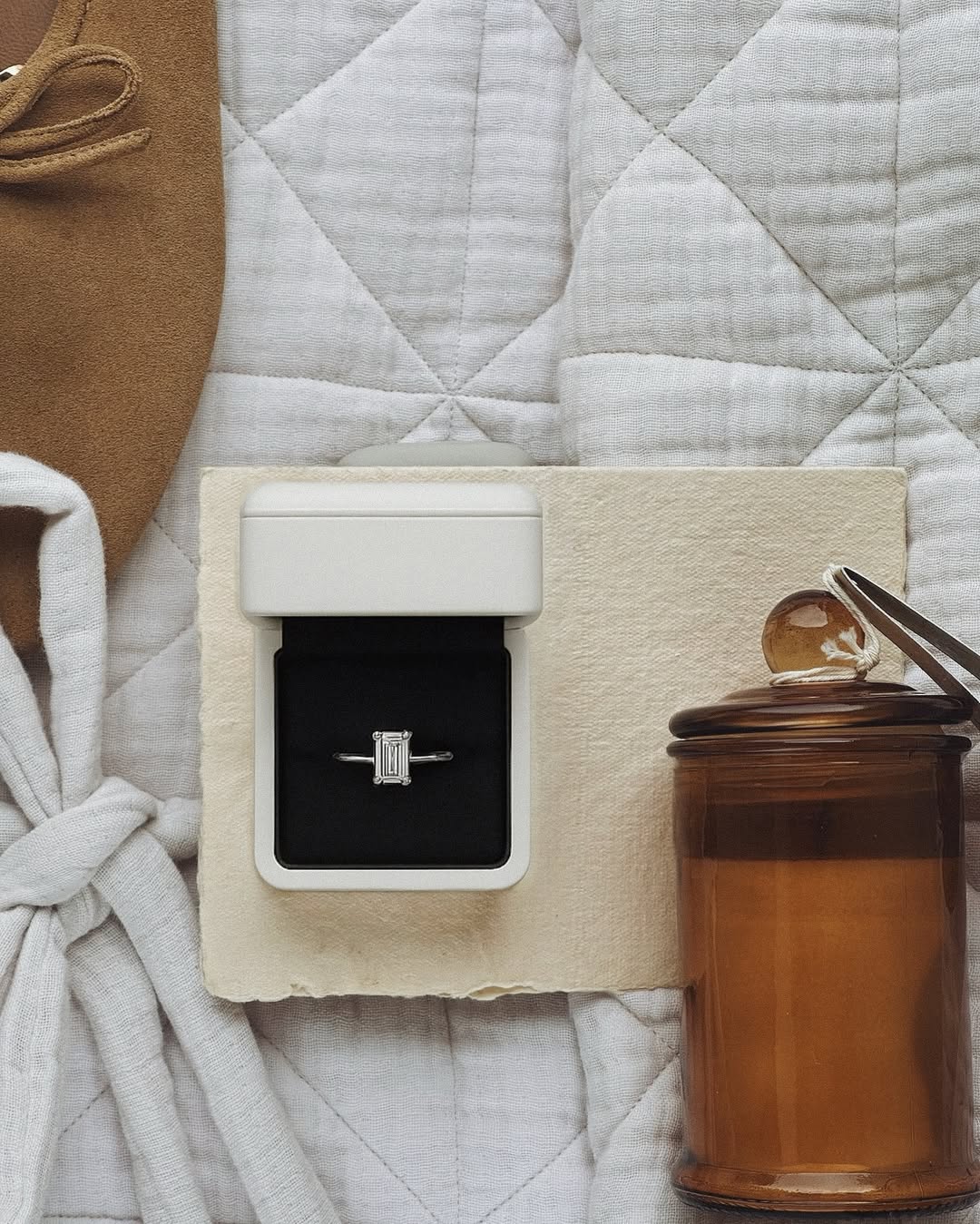 Фото: Помолвочное кольцо CHUVSTVA 3373