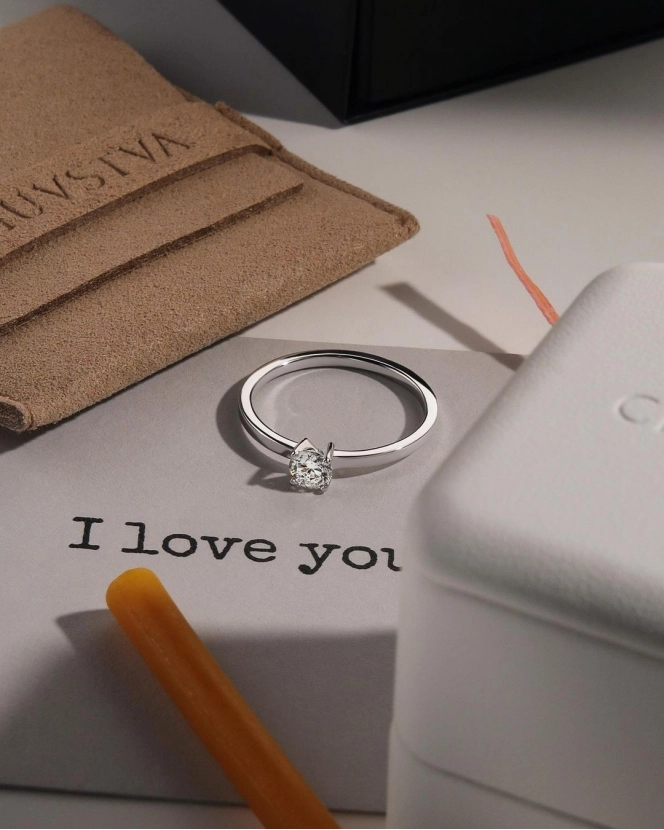 Помолвочное кольцо CHUVSTVA 3343