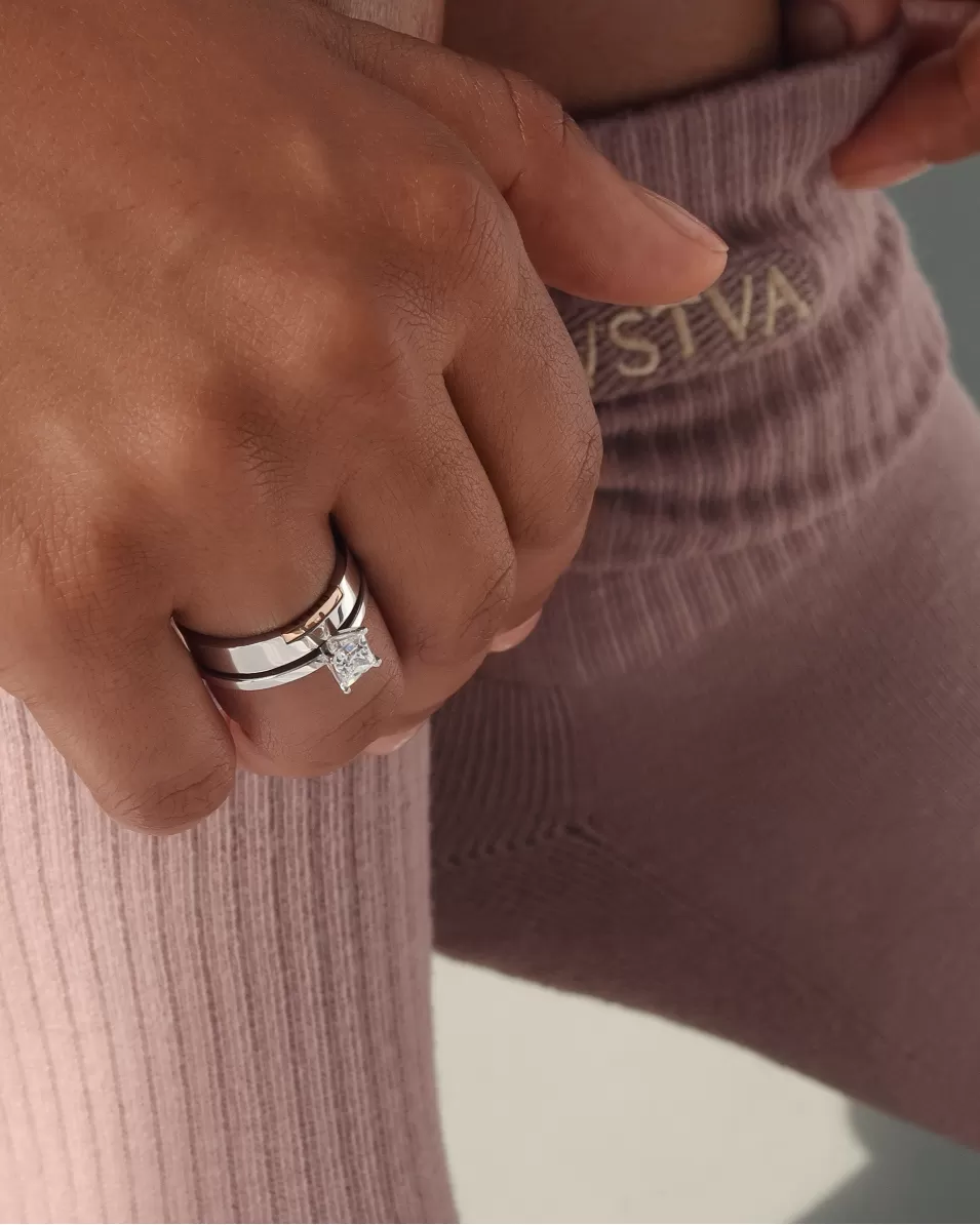 Обручальные кольца на заказ, купить свадебные кольца в Москве