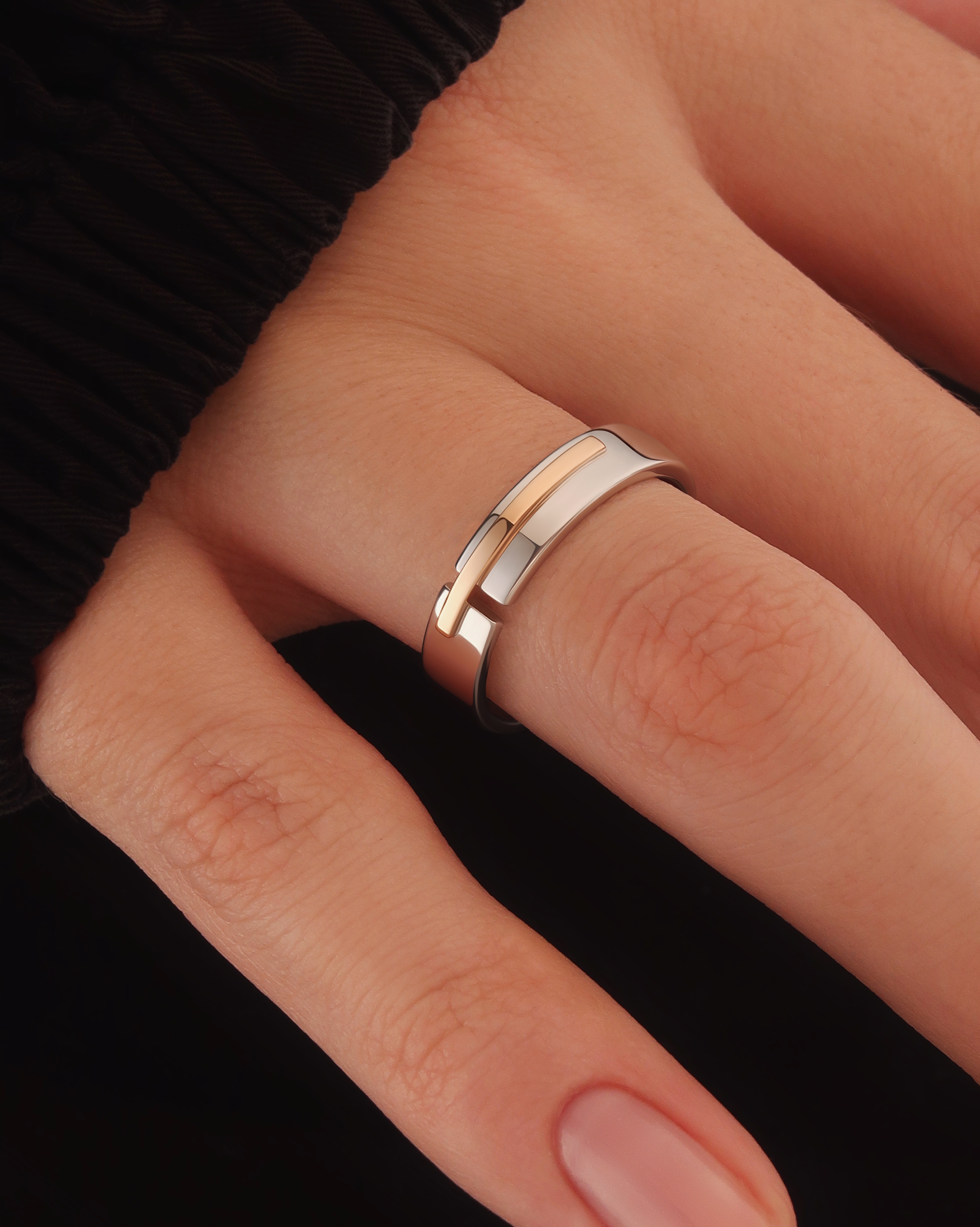 Фото: Обручальное кольцо CHUVSTVA 310