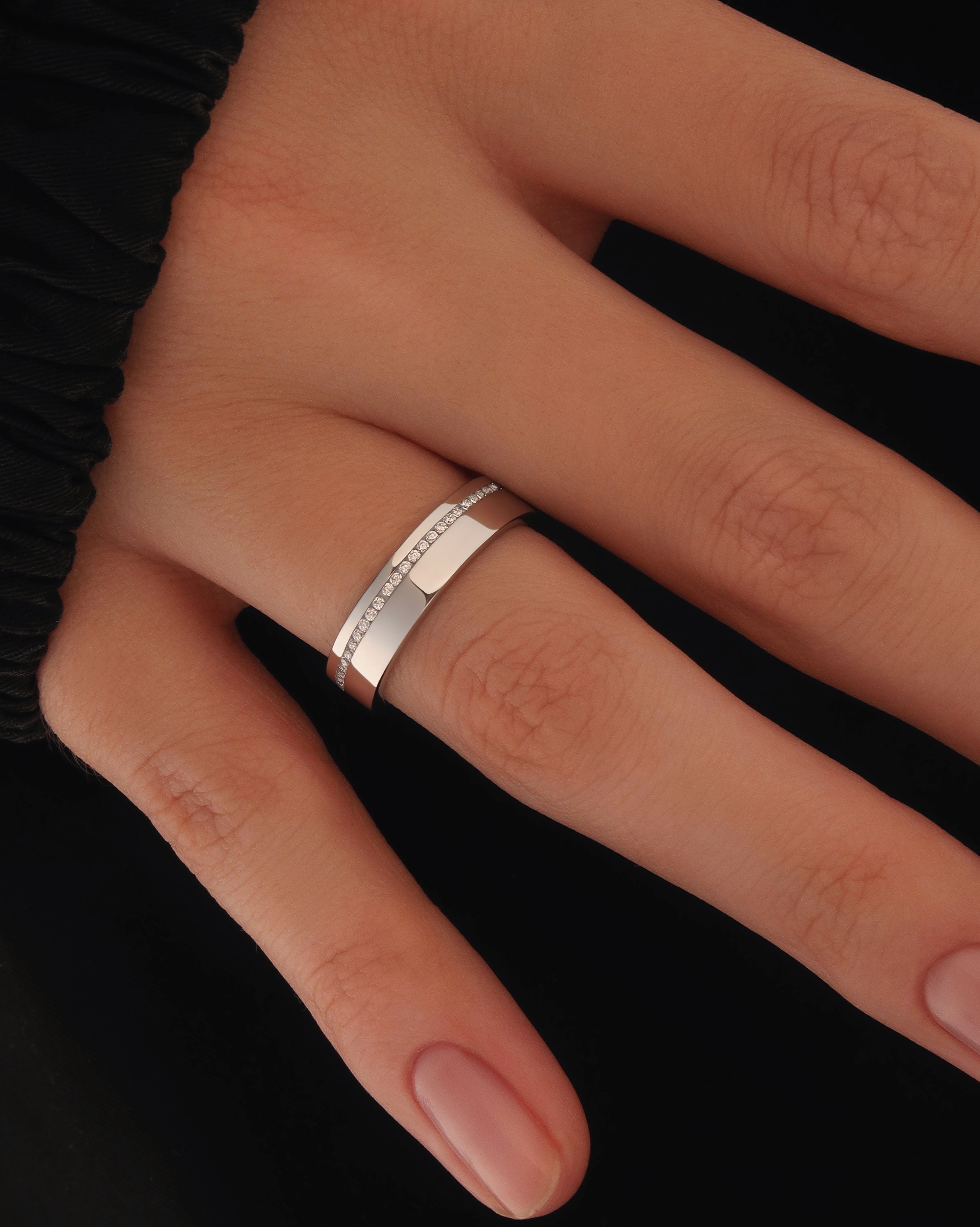 Фото: Обручальное кольцо CHUVSTVA 324