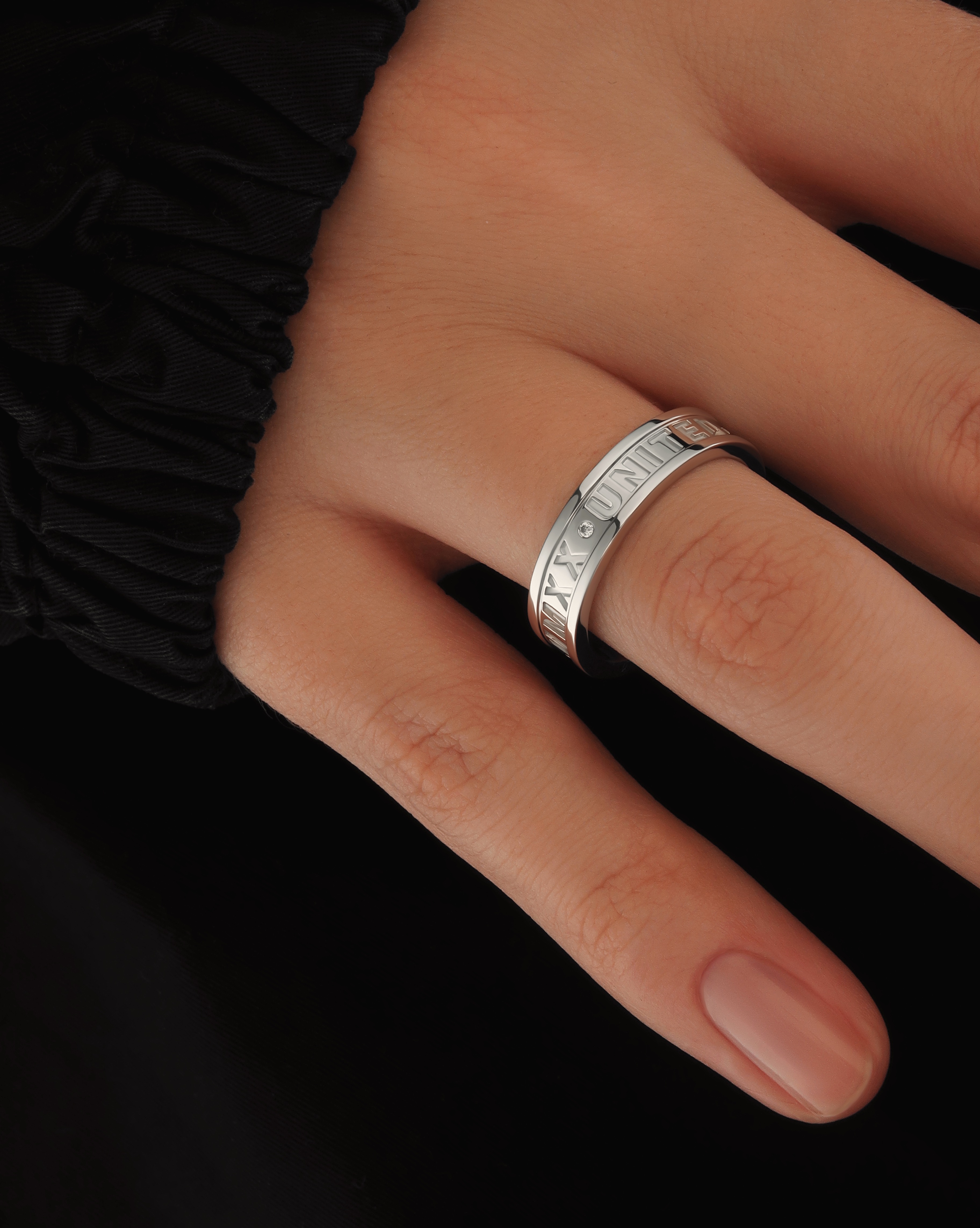 Фото: Обручальное кольцо CHUVSTVA 331