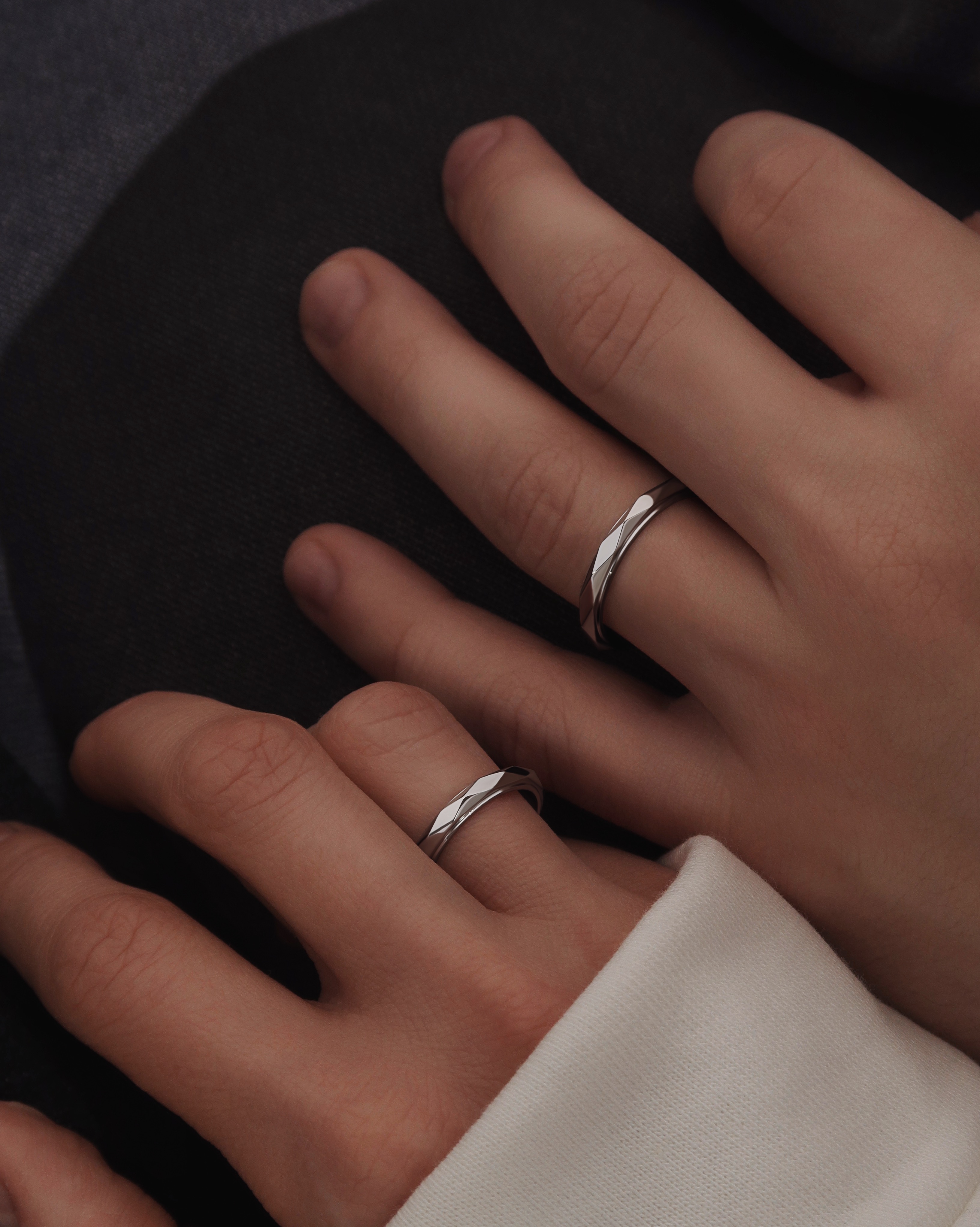 Фото: Обручальное кольцо CHUVSTVA 332