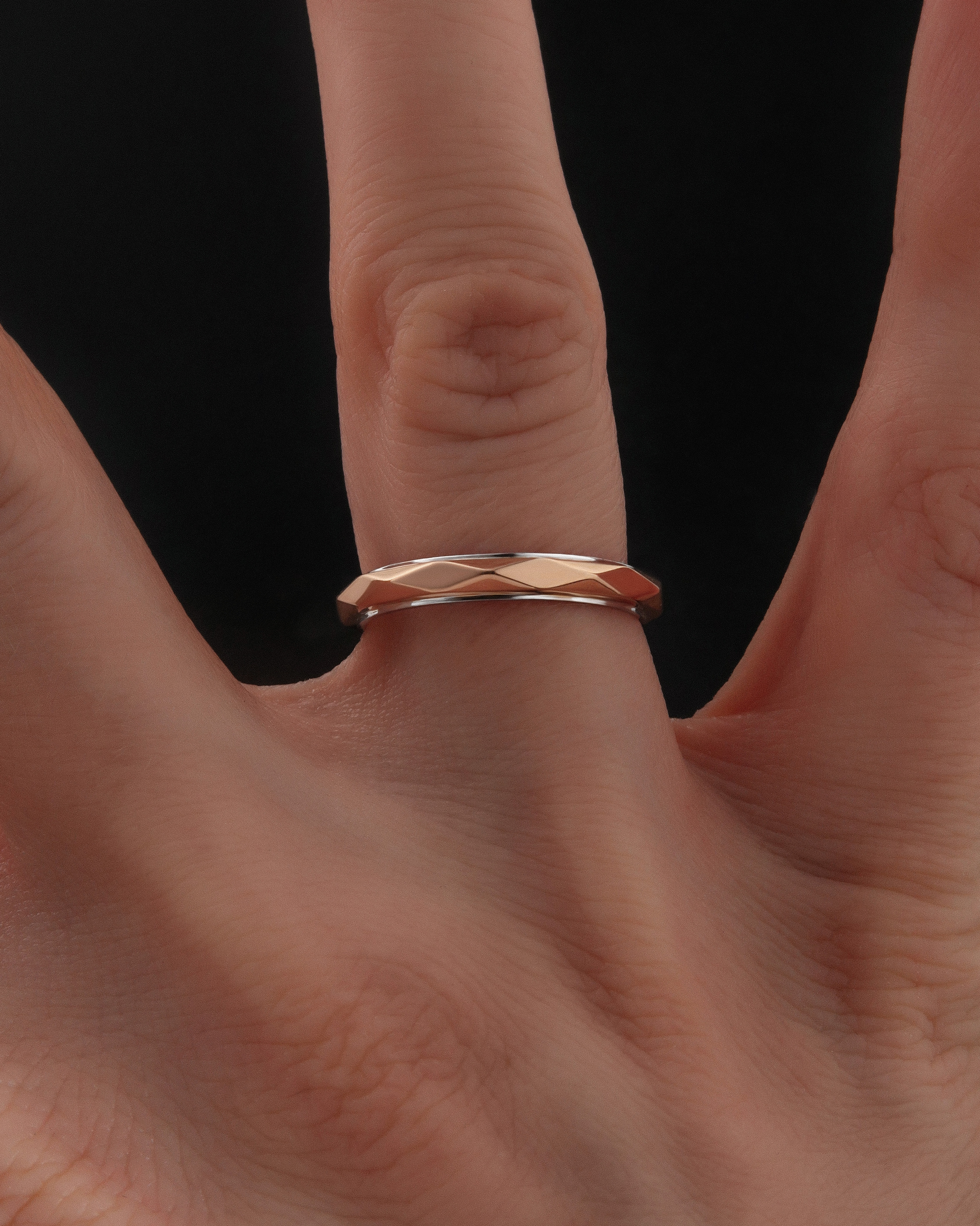 Фото: Обручальное кольцо CHUVSTVA 332