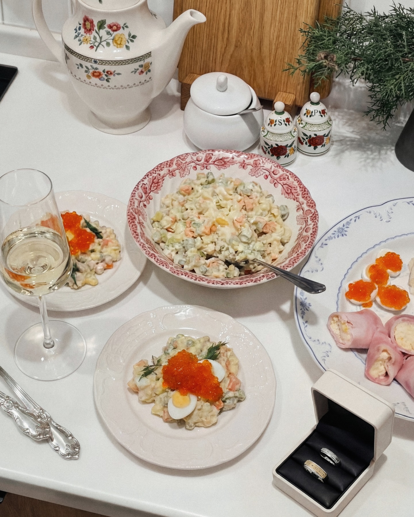 Фото: Обручальное кольцо CHUVSTVA 142