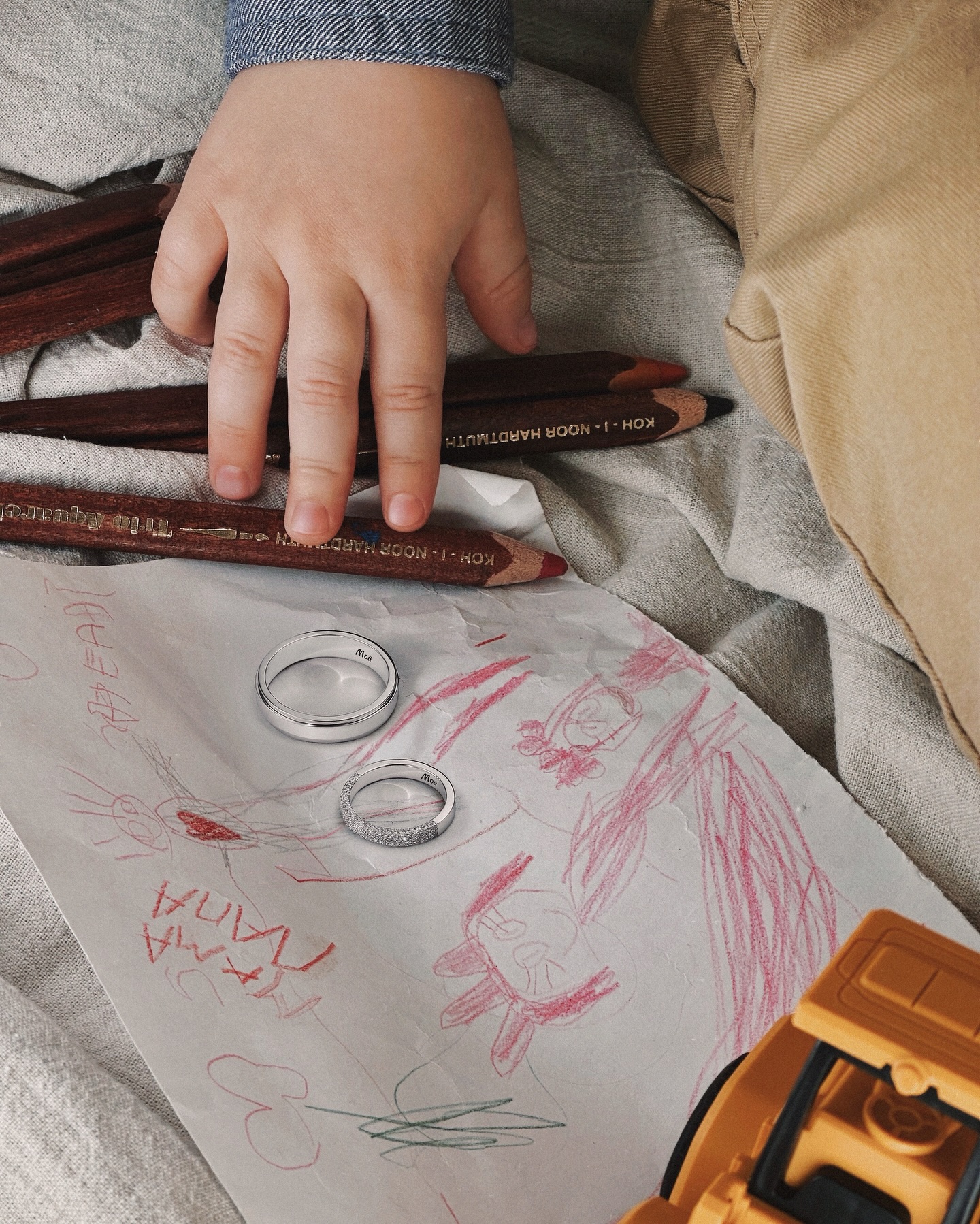 Фото: Обручальное кольцо CHUVSTVA 142