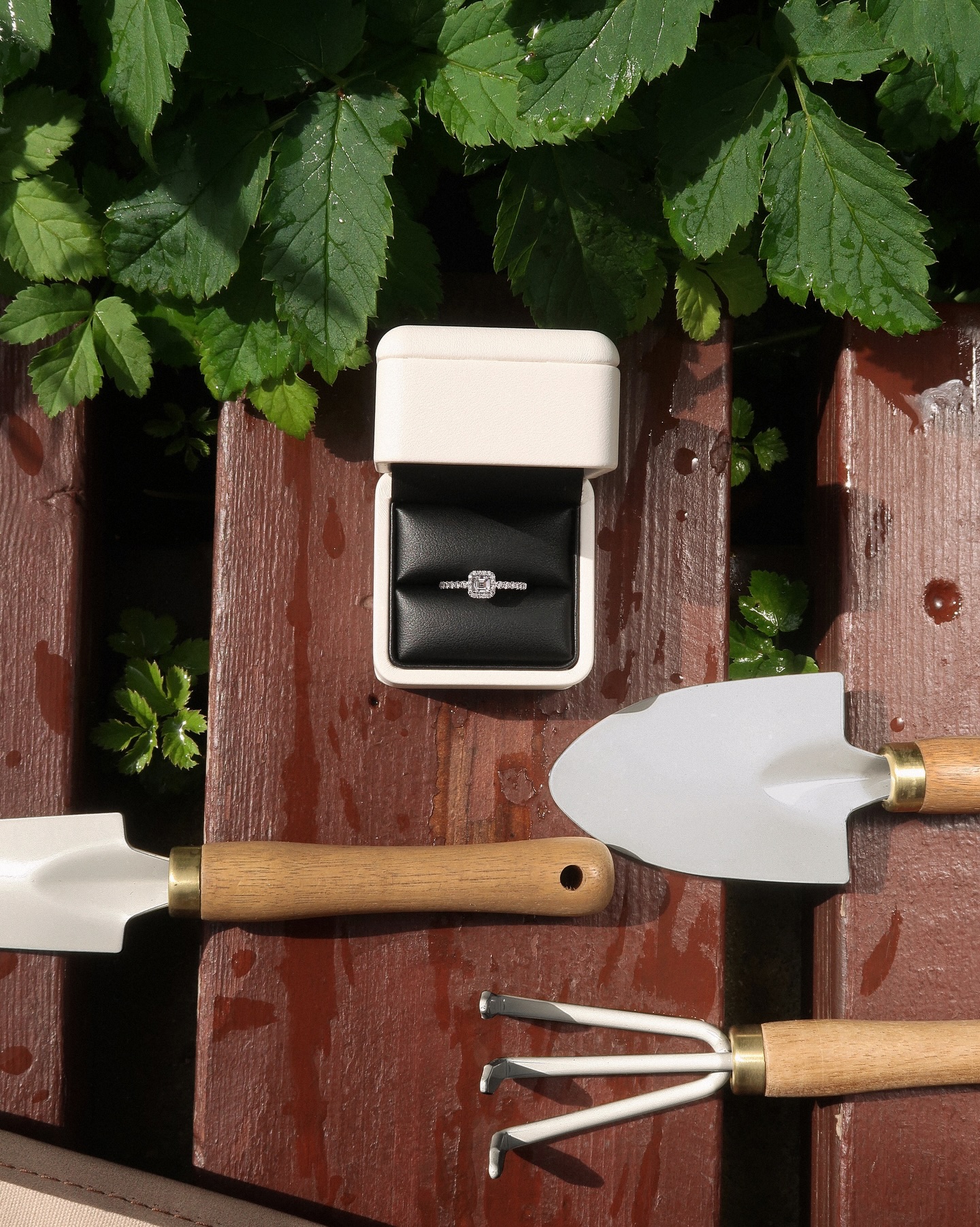 Фото: Помолвочное кольцо CHUVSTVA 3366