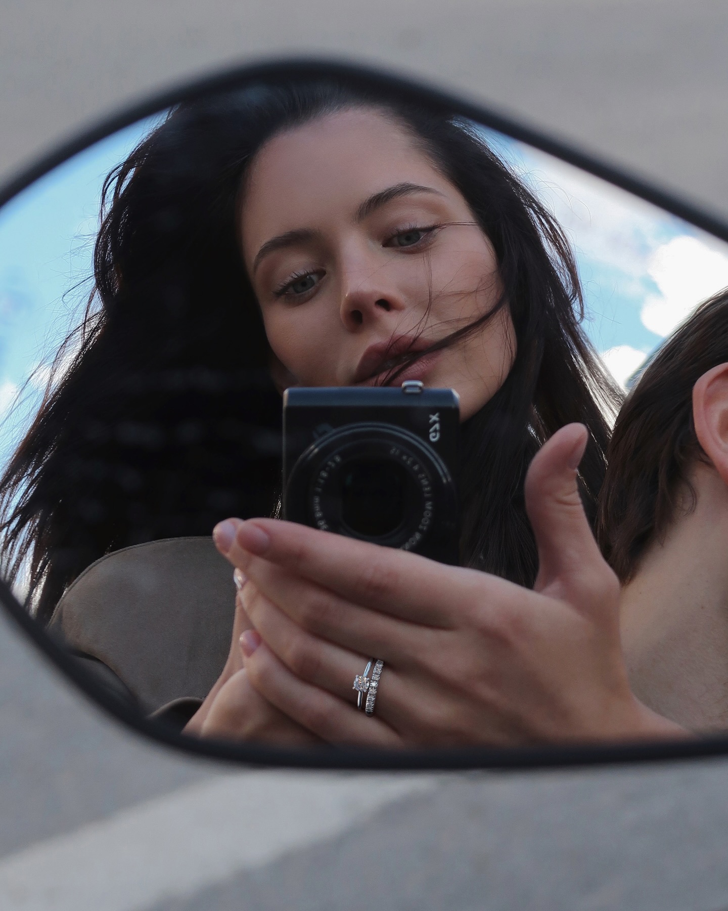 Фото: Помолвочное кольцо CHUVSTVA 3337