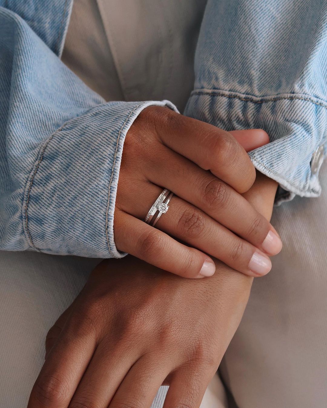 Фото: Обручальное кольцо CHUVSTVA 230