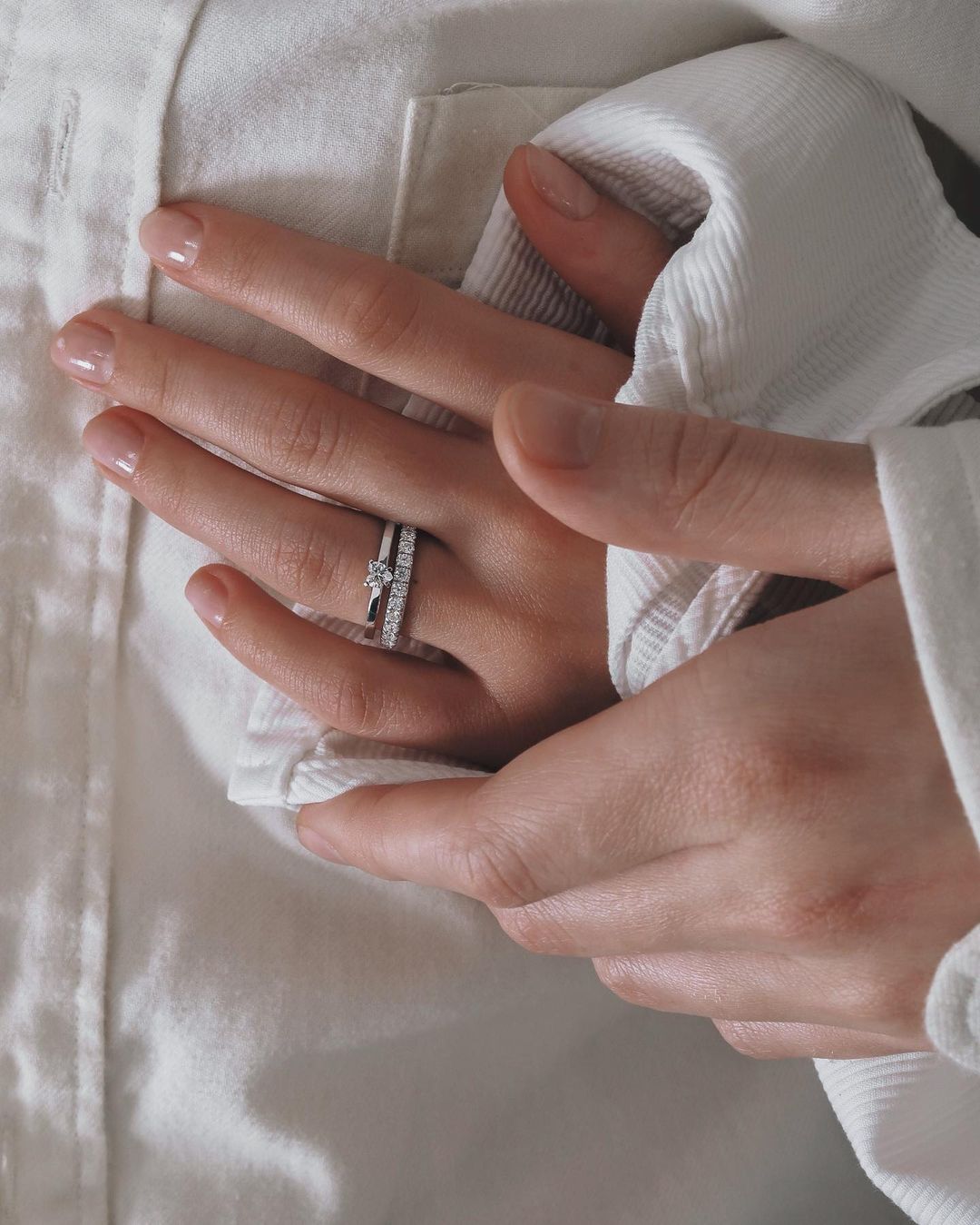 Фото: Помолвочное кольцо CHUVSTVA 3356